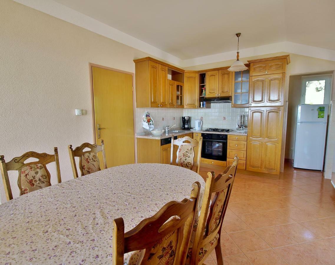 Apartmani Andelo I Ruzica Mundanije Zewnętrze zdjęcie
