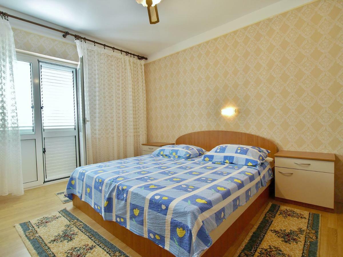 Apartmani Andelo I Ruzica Mundanije Zewnętrze zdjęcie